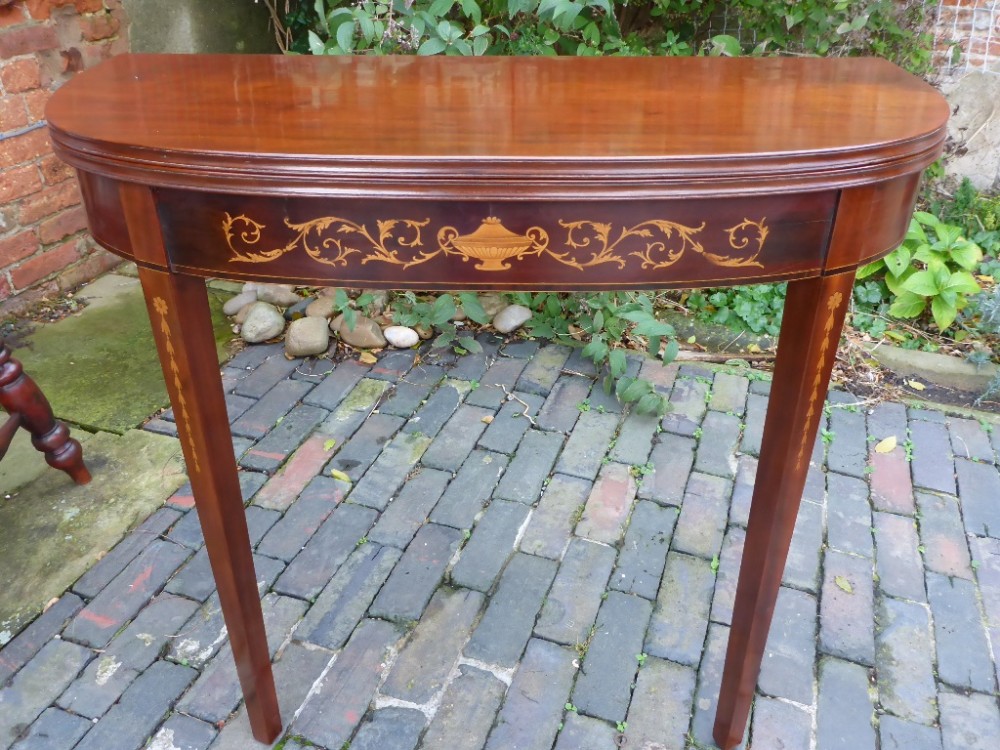 Antique Georgian Sheraton Period Tea Table
