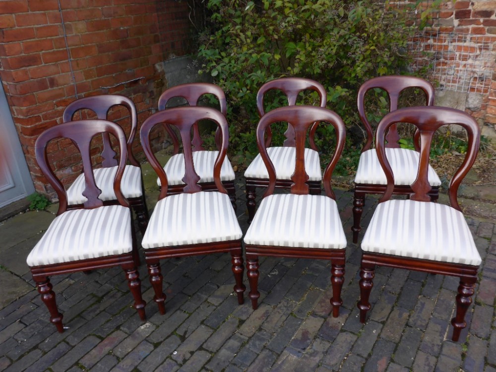 A Set of 8 Victorian Mahogany Dining Chairs Balloon Backs