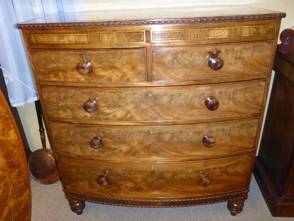 Quality Victorian Bow Front Chest of Drawers