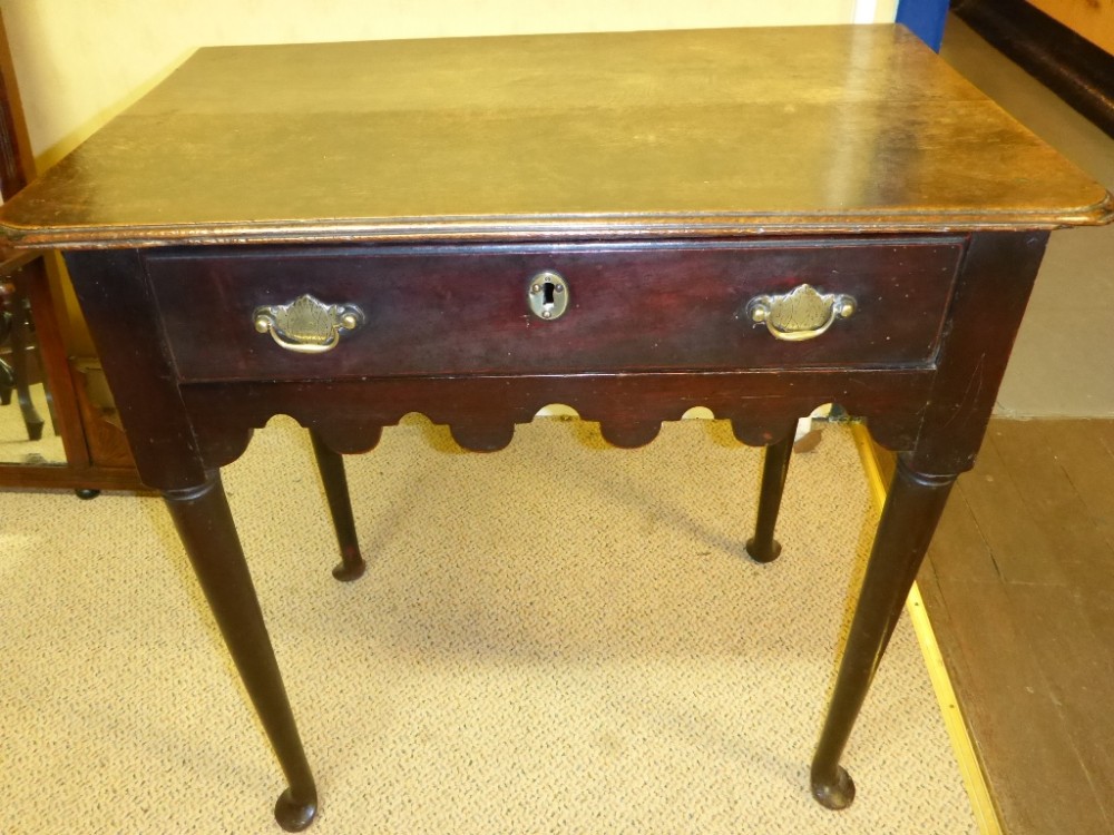 18th century Pad Foot Side Table in Oak