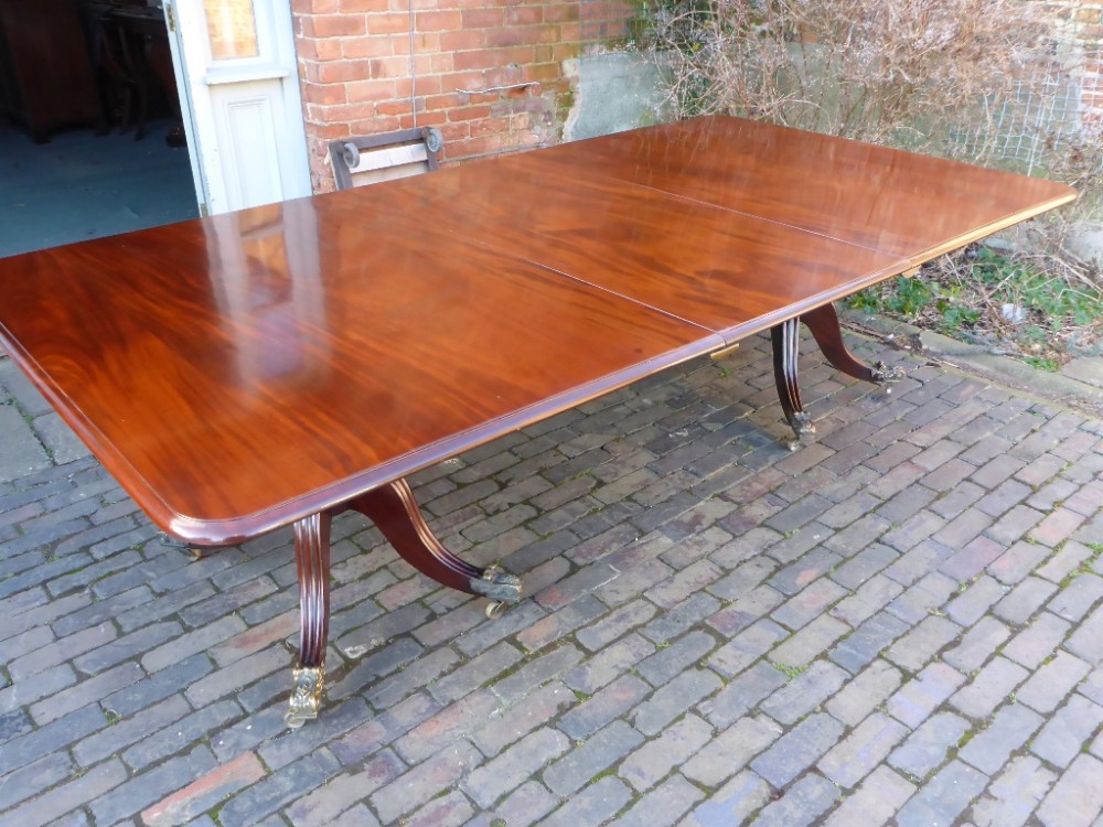 Fine and Rare Georgian Twin Pillar Dining Table