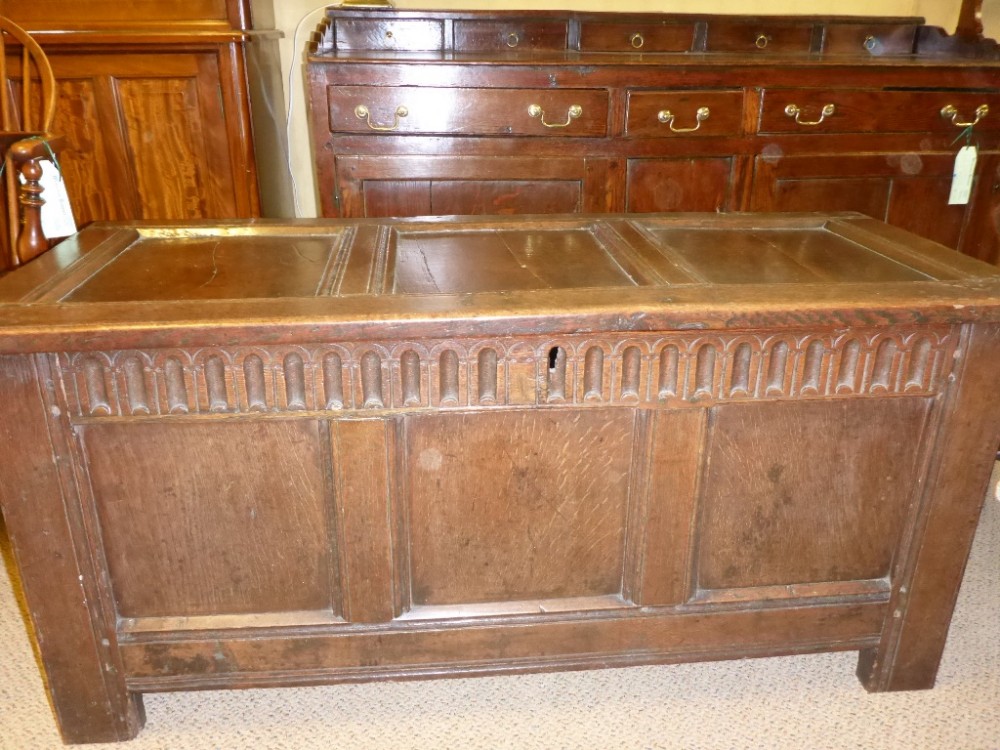 Antique 17th century Blanket Box in Oak
