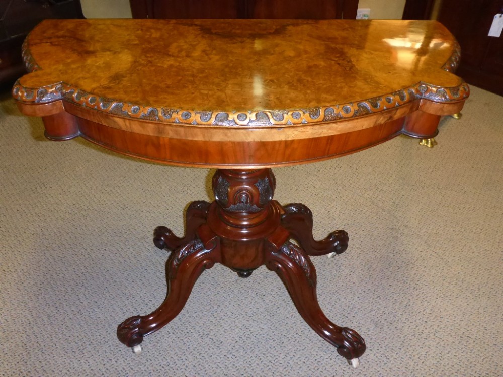 Superb Victorian Burr Walnut Games Table