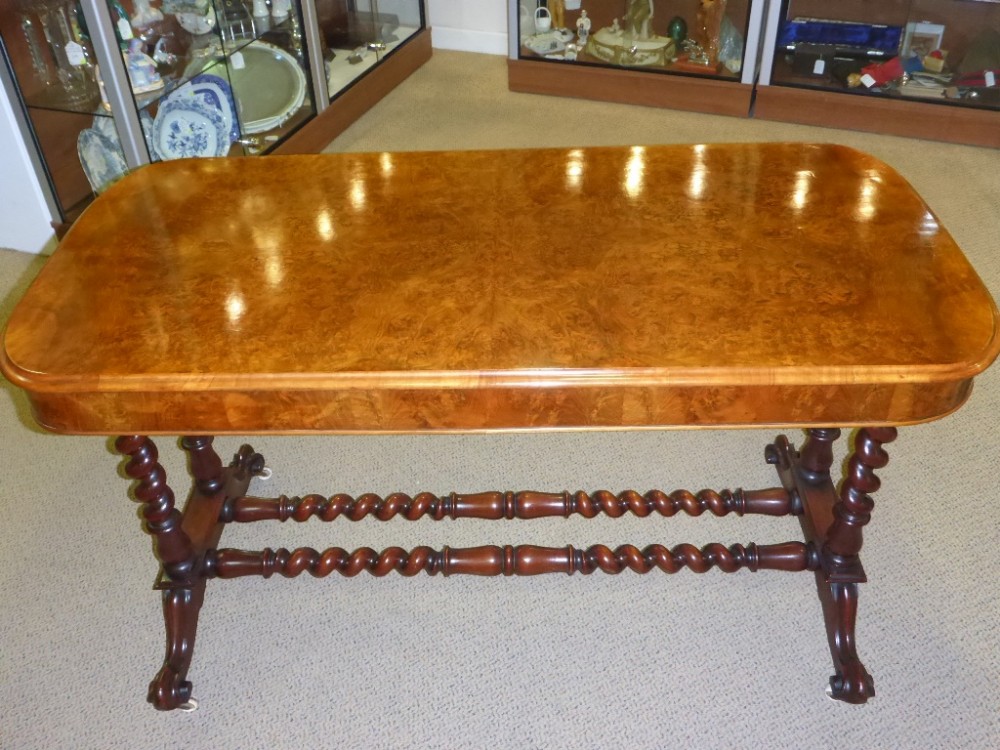Good Quality Victorian Burr Walnut Window Table