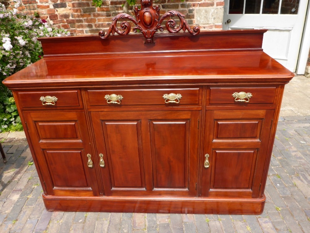 Super Quality Victorian Mahogany Sideboard/Chiffonier