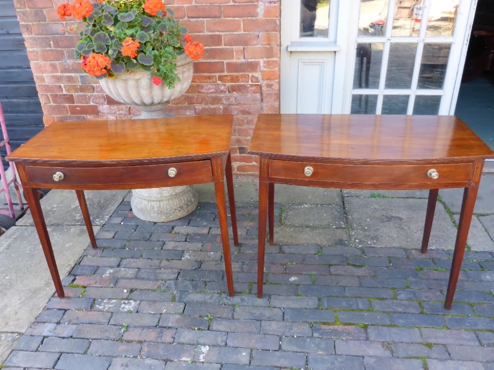 Rare Pair of 18th Century Side Tables Mahogany