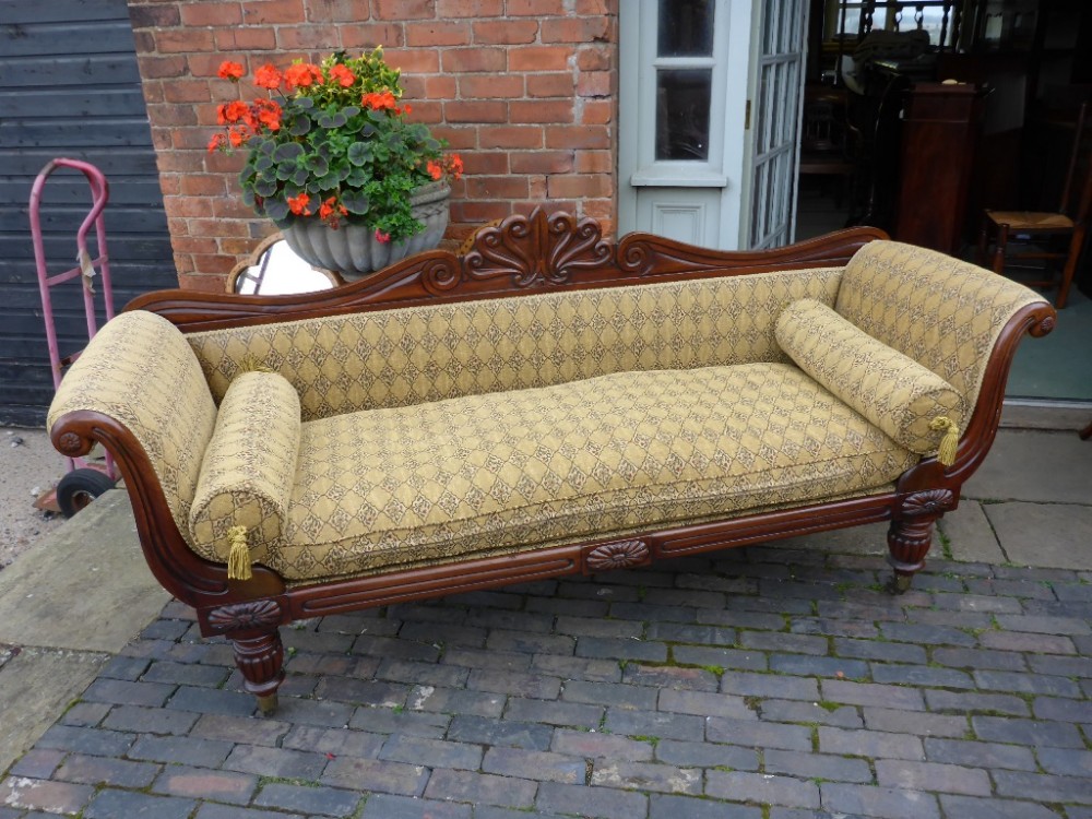 Good Quality Georgian Sofa in Mahogany