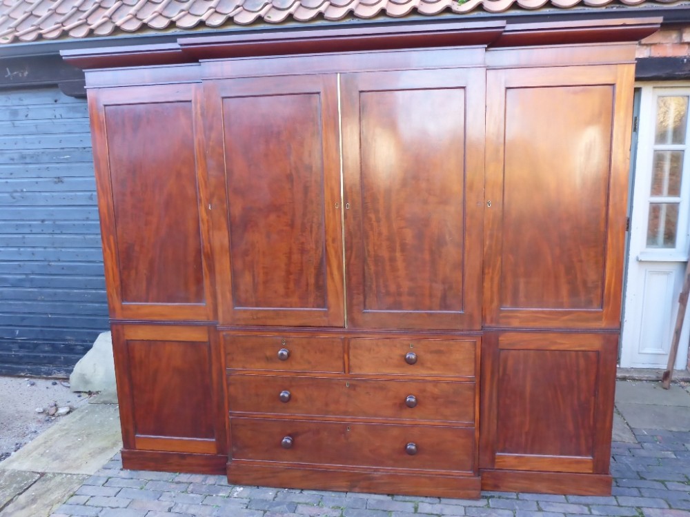 Superb Georgian Country House breakfront 4 Door Wardrobe