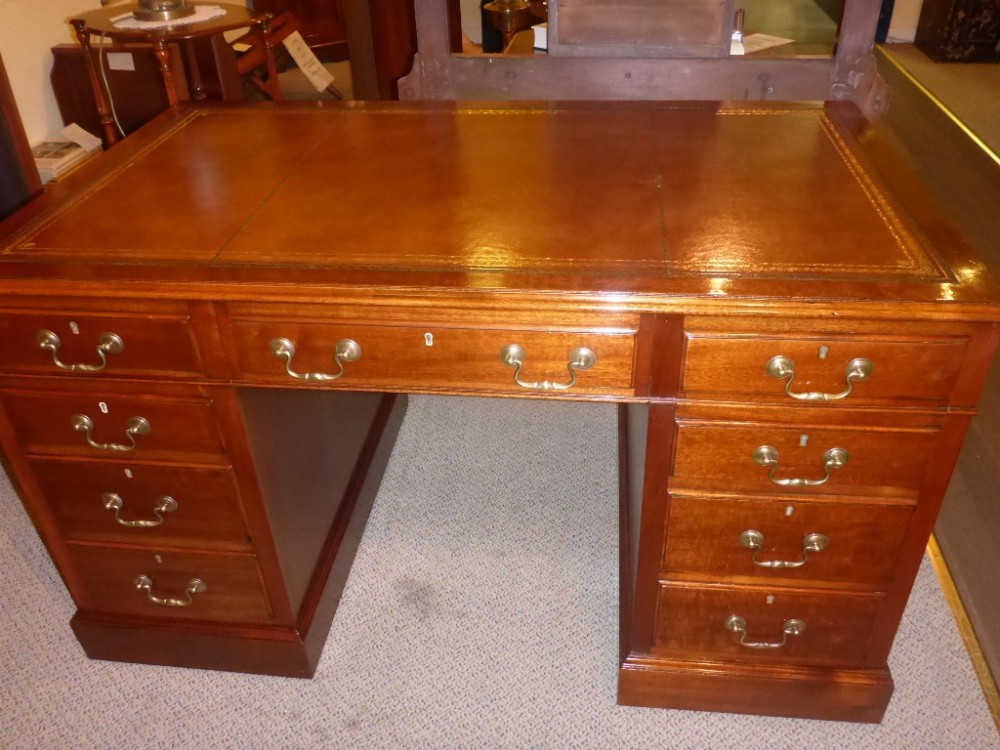 Very Good Quality Mahogany Pedestal Desk