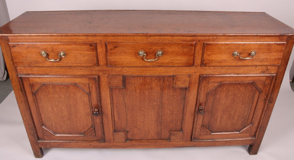 Georgian Oak Dresser