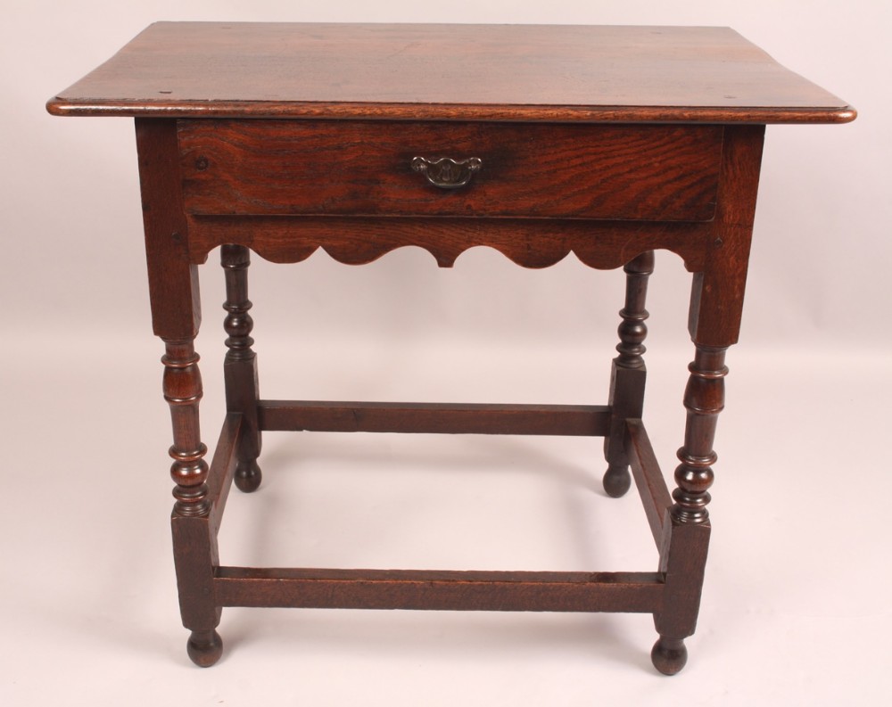 Good Georgian Side Table in Oak