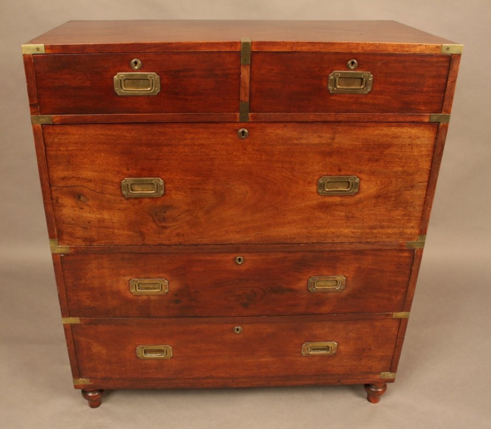 Very Good 19th century Campaign Chest