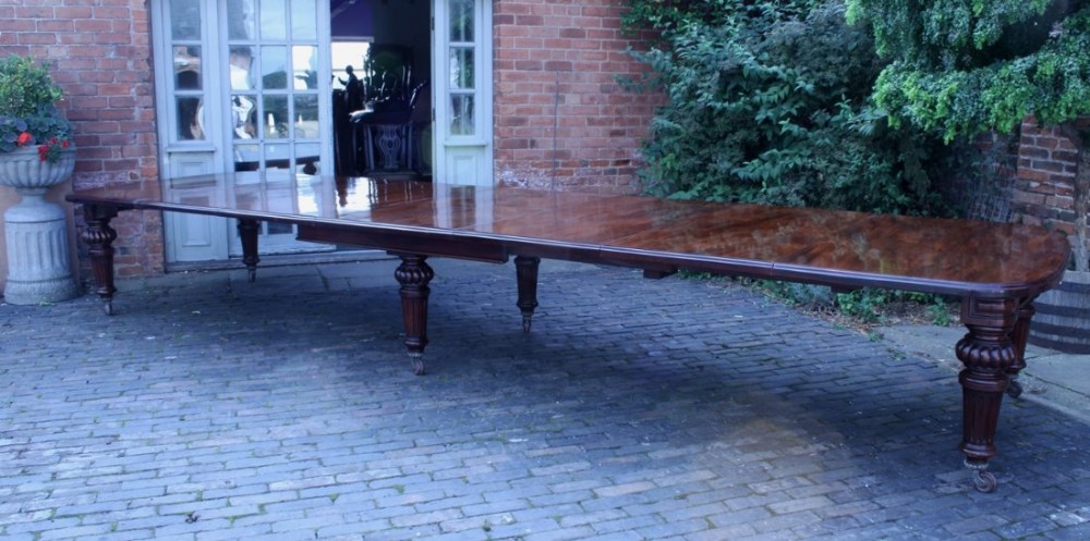 Rare 17 foot Victorian Extending Dining Tale seat 18