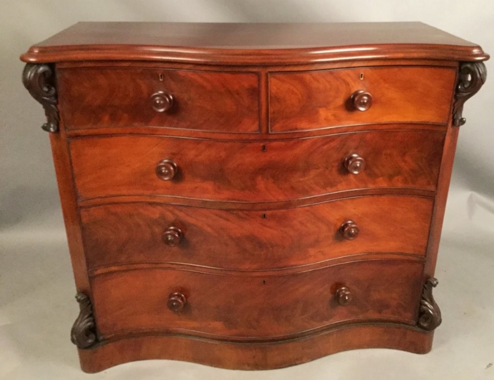 Super Quality Victorian Serpentine Chest of Drawers