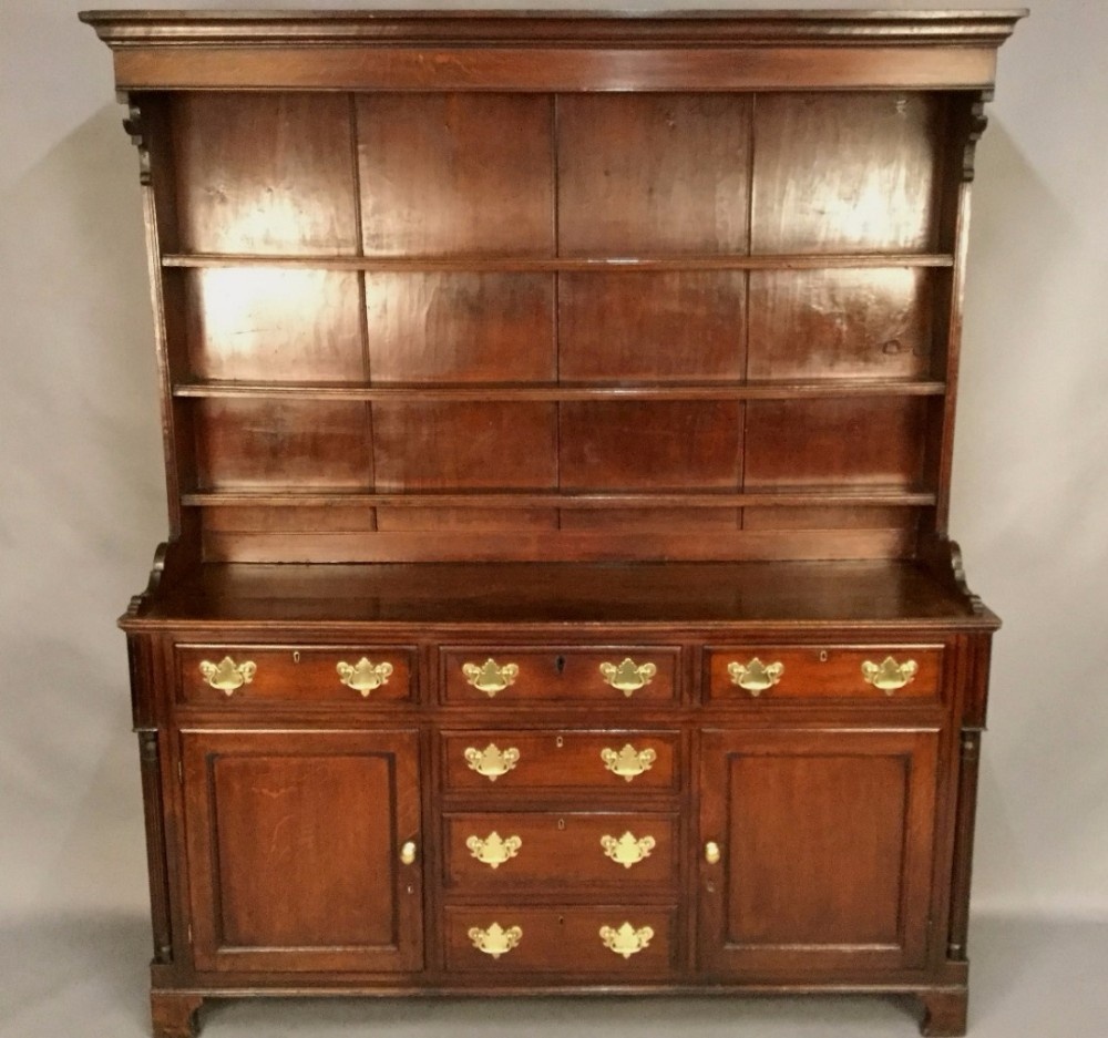Georgian Oak Dresser and Plate Rack