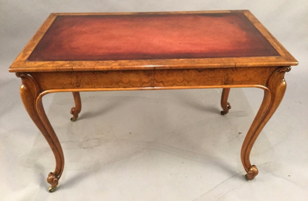 Victorian Library Table in Burr Walnut