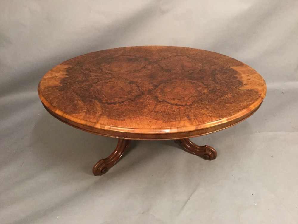 Victorian Coffee Table in Burr Walnut