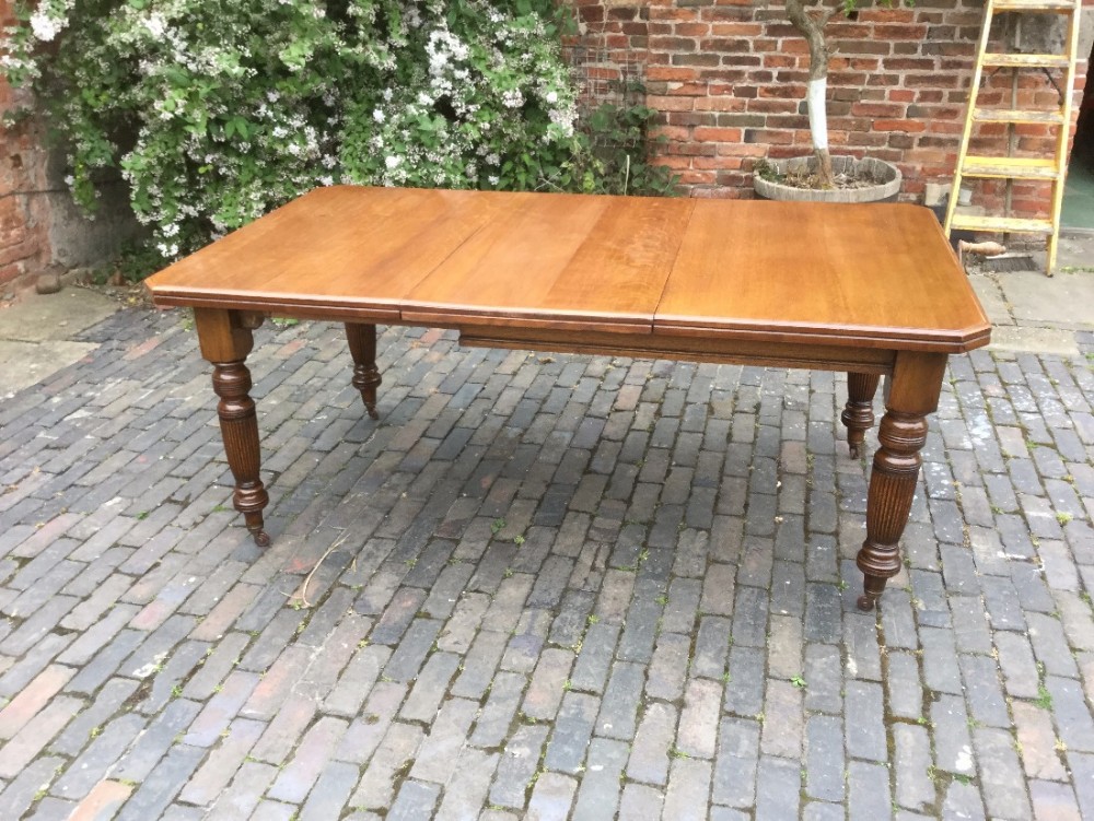 Small Oak Extending Dining Table