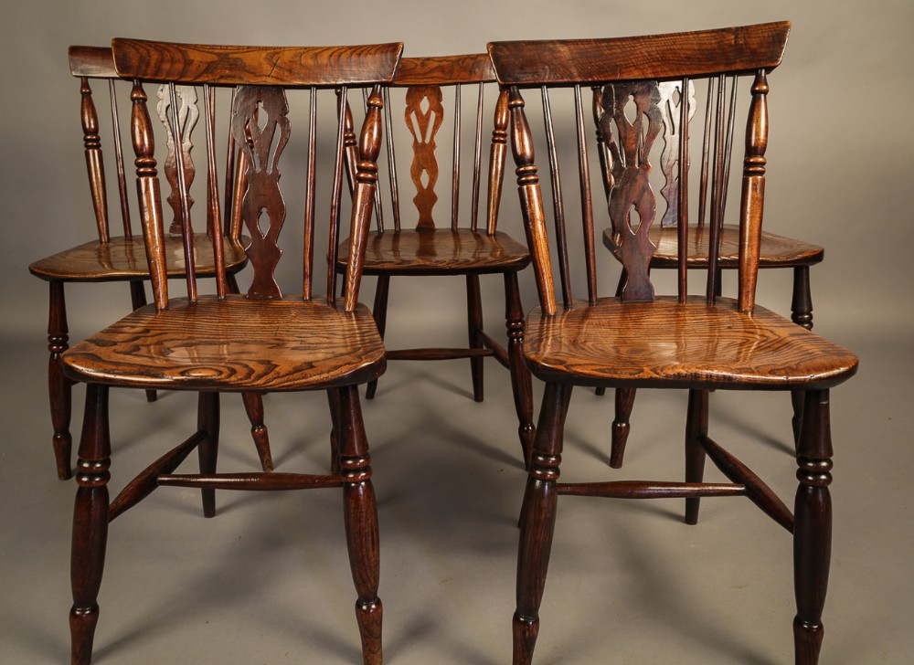 Good set of Comb Back Kitchen Windsor Chairs Grantham