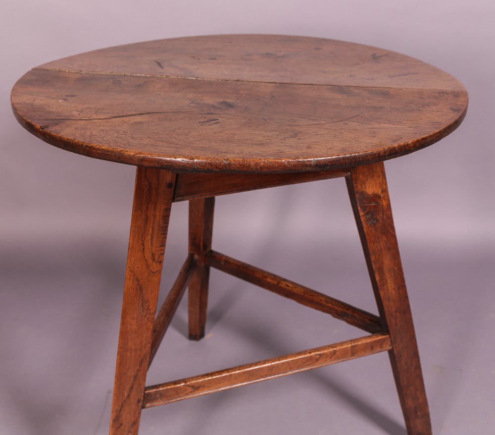 Georgian Cricket Table Good