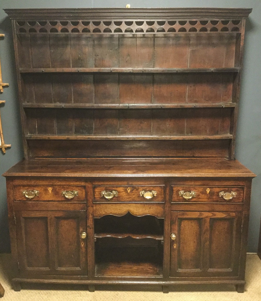 Georgian Oak Dresser