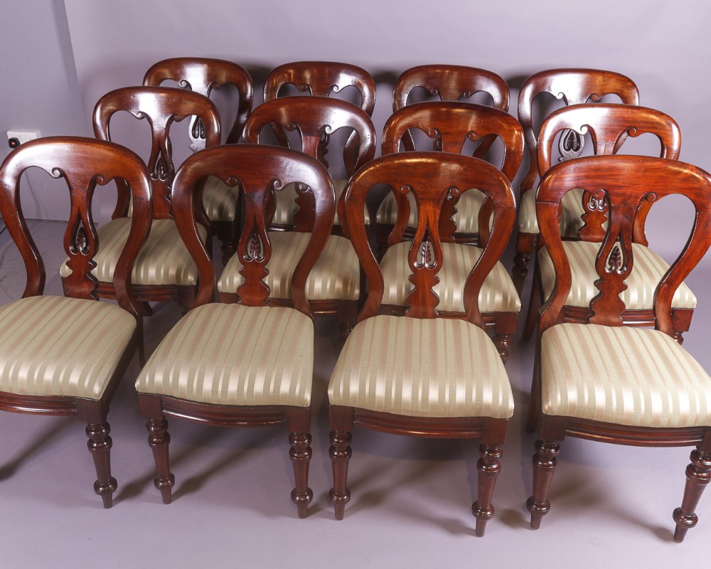 Rare Set of 12 Victorian Spear Point Balloon back Dining Chairs