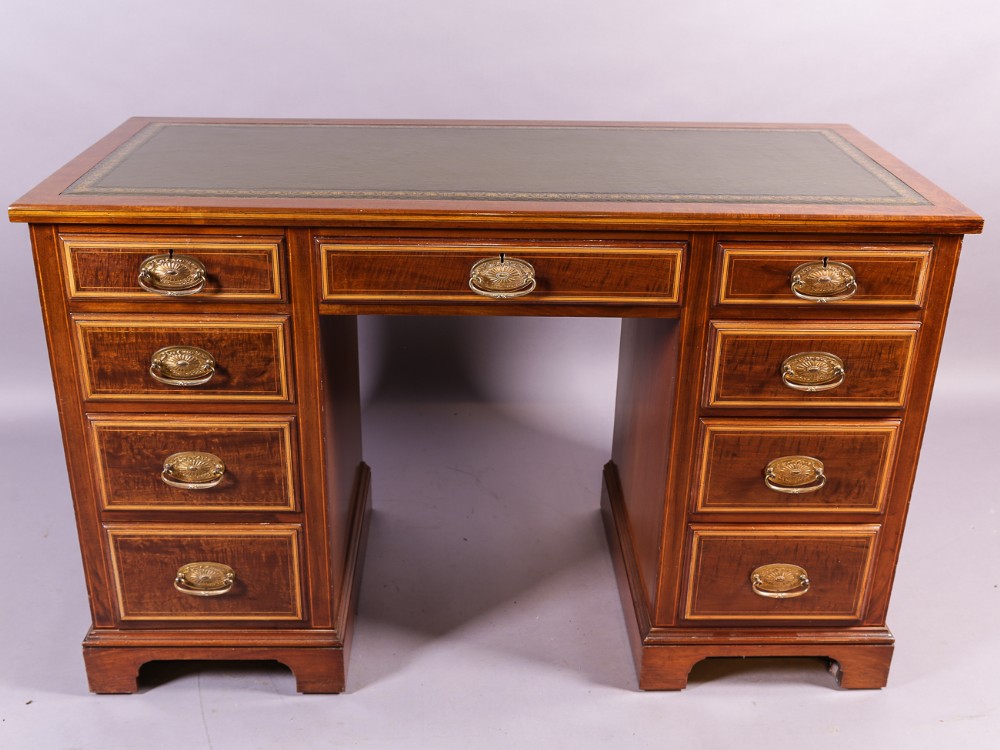 Victorian Mahogany Desk with inlay
