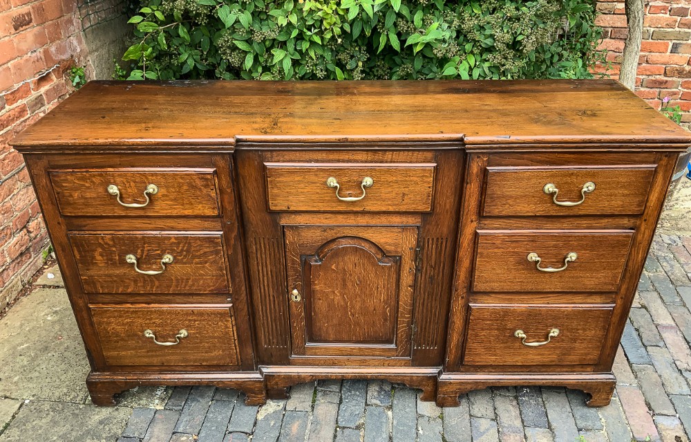 Georgian Serving Dresser in Oak