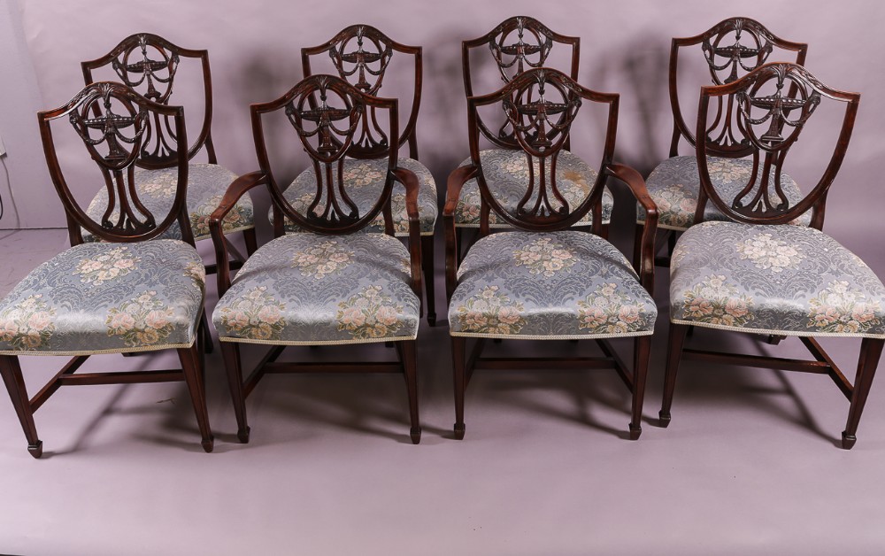 A Set of 8 nineteenth century Hepplewhite Dining Chairs