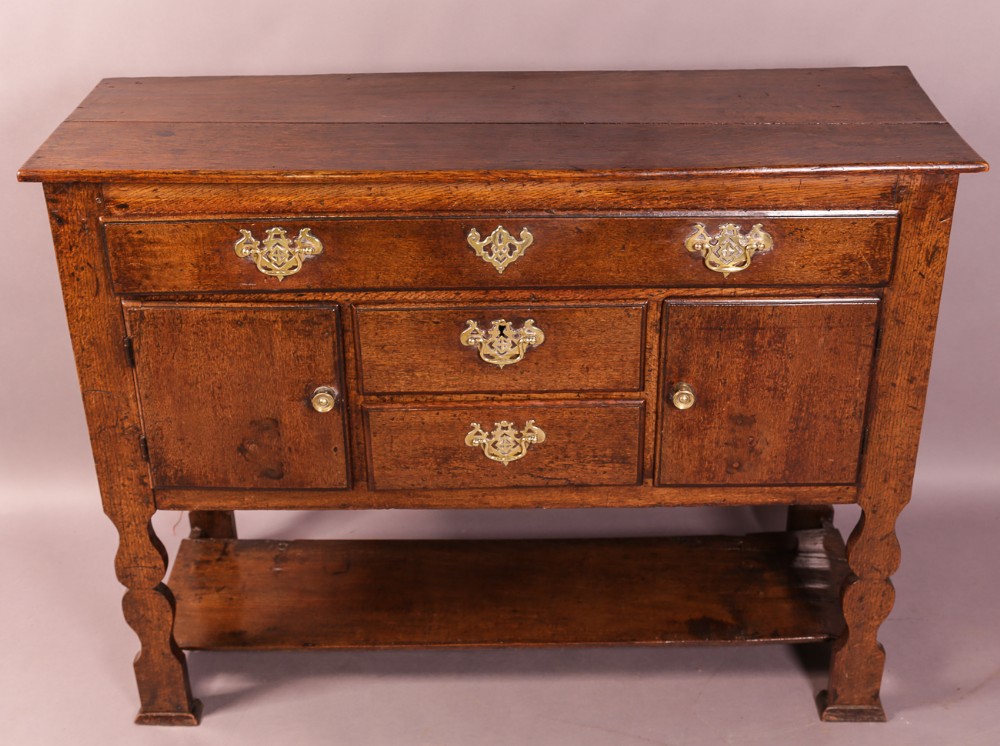 Georgian Serving Dresser in Oak