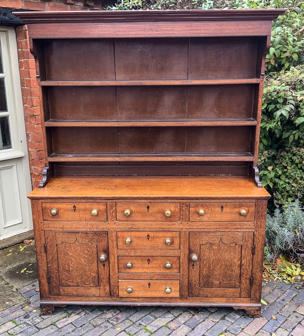 Early 19th century Oak Welsh Dresser