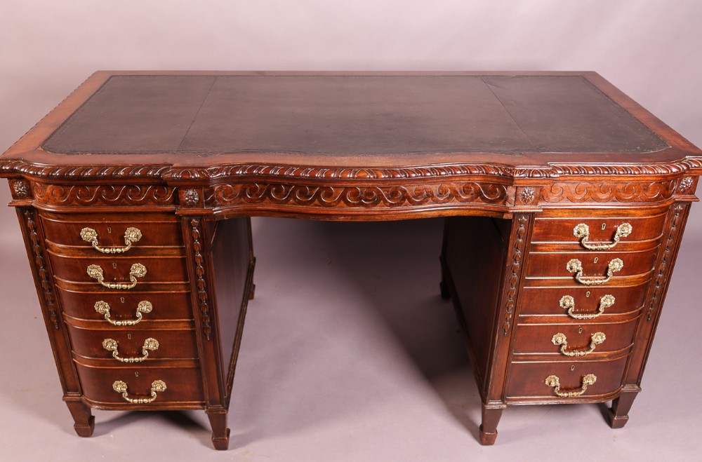 Superb Victorian Pedestal Desk
