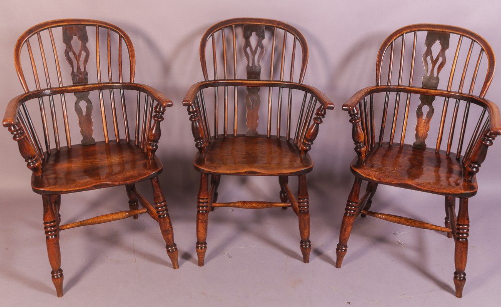 3 Matching Low Back Windsor Chairs 