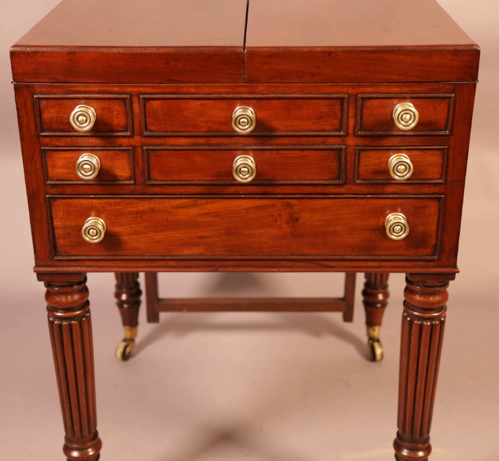 A Fine Quality GILLOWS Gentlemans Dressing Chest View X