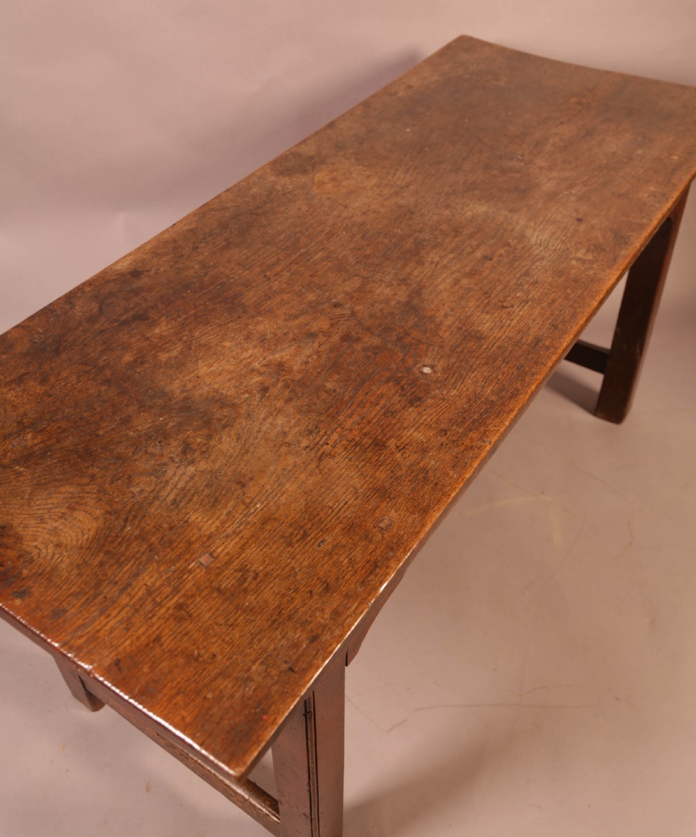 A Good 18th Century Farmhouse Table in Oak  View V