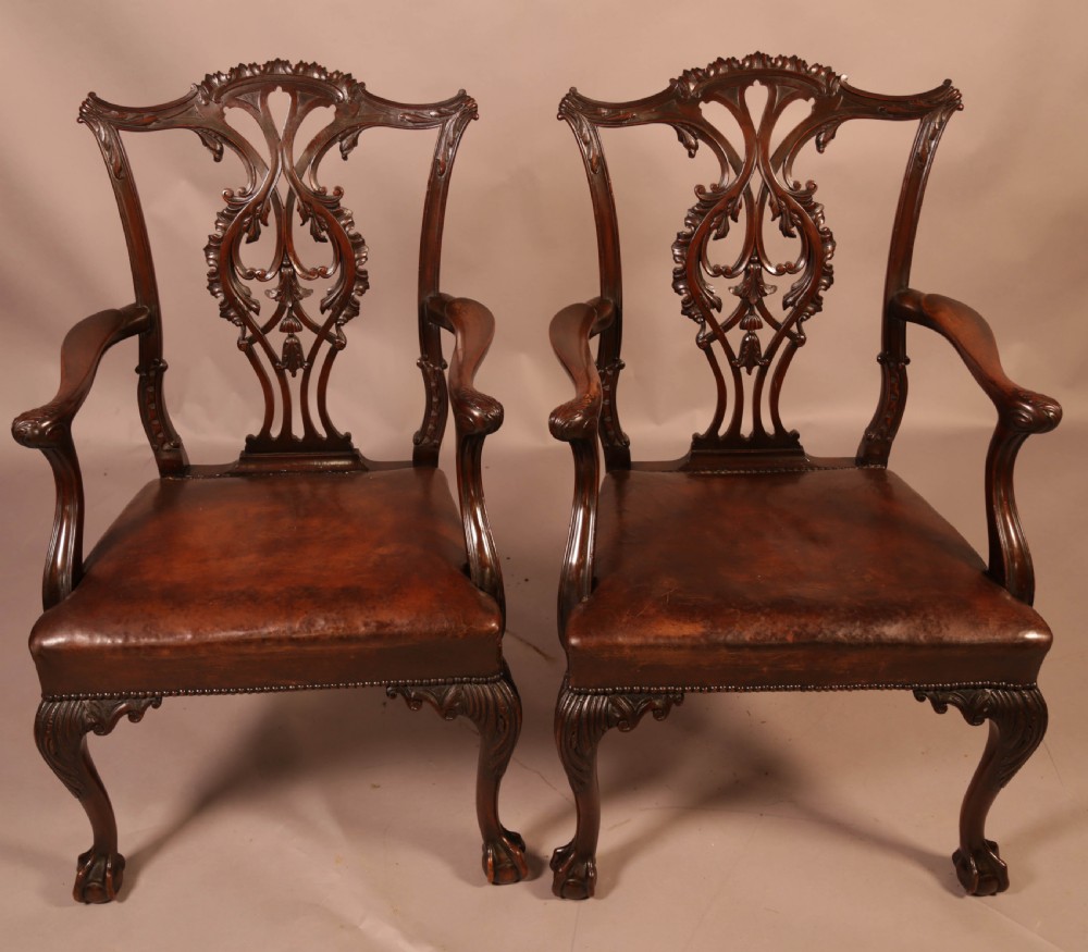 Fine Set of 8 Mahogany Dining Chairs View VII