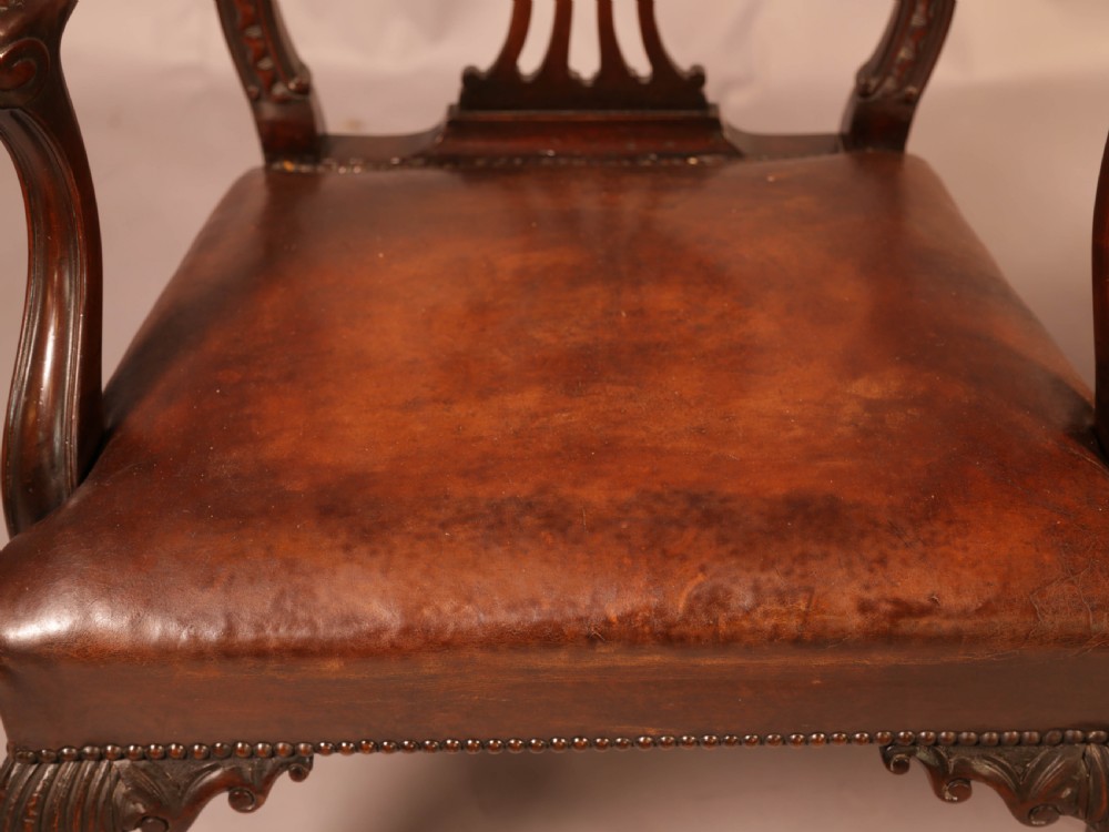 Fine Set of 8 Mahogany Dining Chairs View XIII