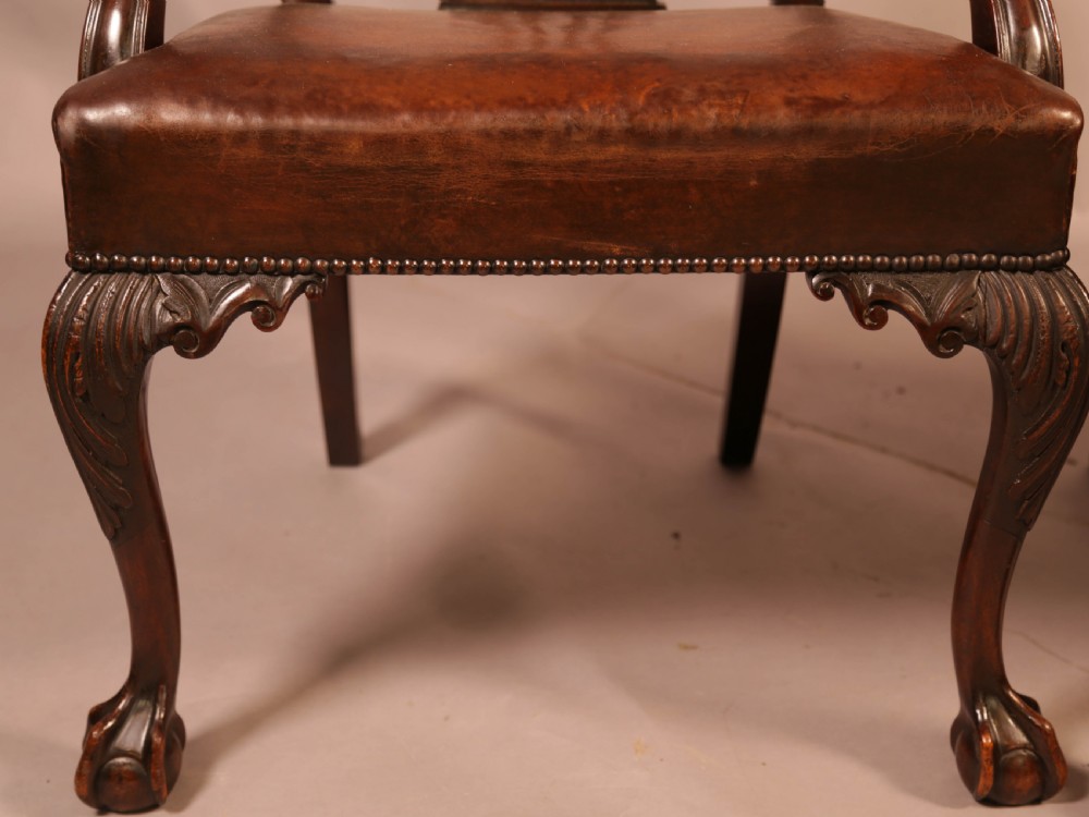 Fine Set of 8 Mahogany Dining Chairs View XIV