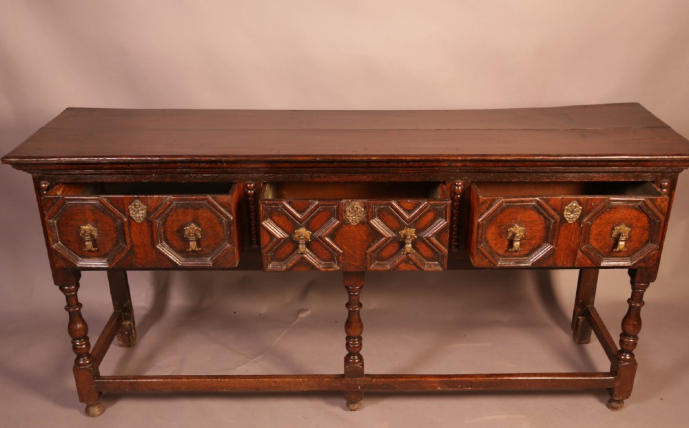 Early 18th century Serving Dresser in Oak View II