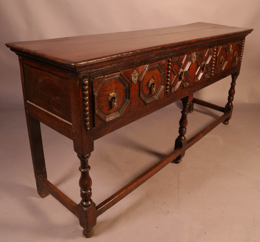 Early 18th century Serving Dresser in Oak View III