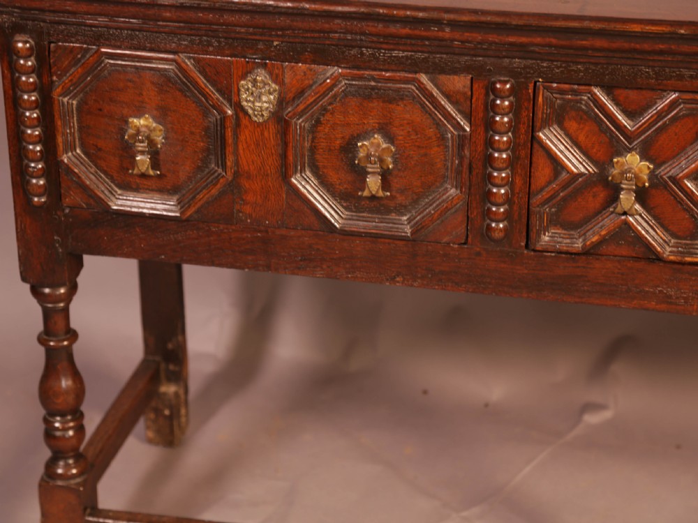 Early 18th century Serving Dresser in Oak View VII