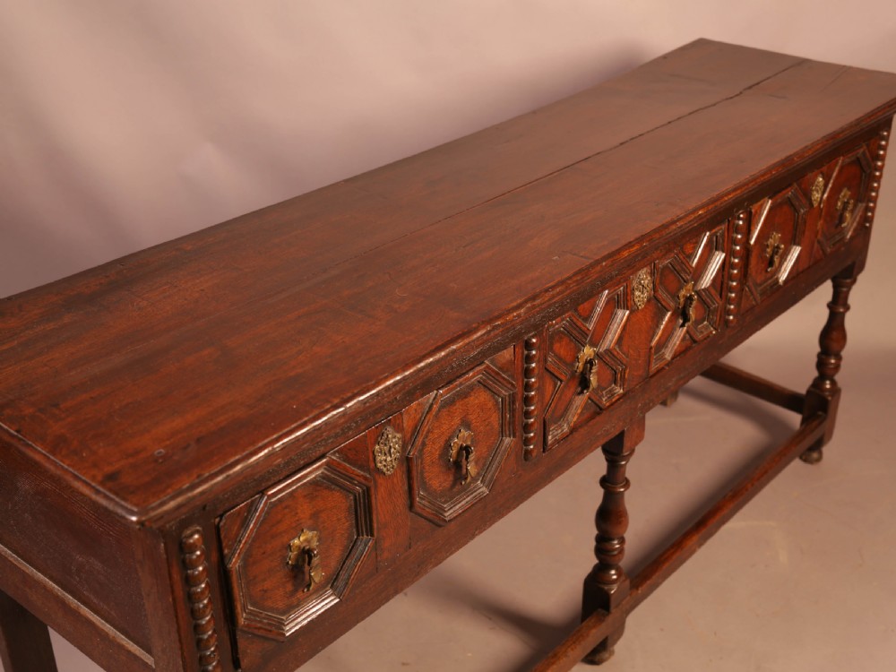 Early 18th century Serving Dresser in Oak View X