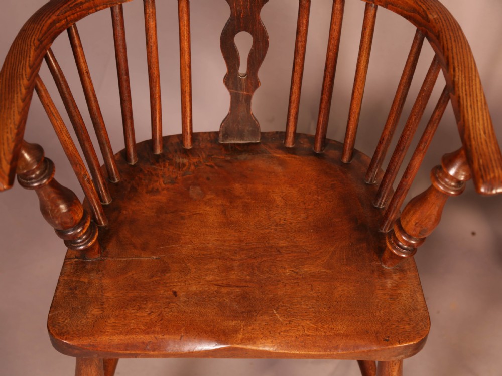 Matching Set of 3 Low Back Windsor Chairs View V