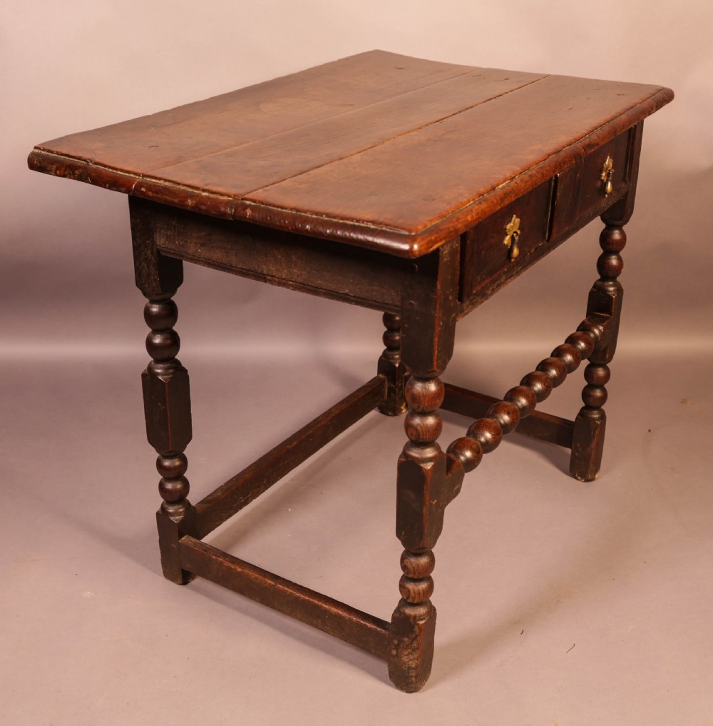 17th century Side Table in Oak fantastic Colour View II