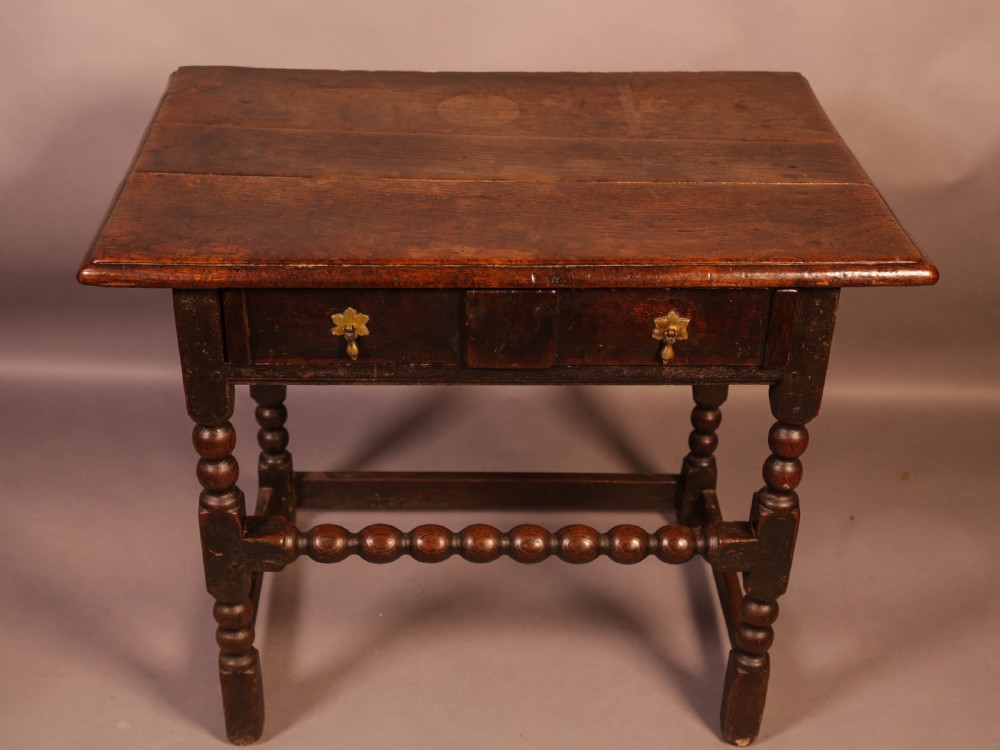 17th century Side Table in Oak fantastic Colour View III