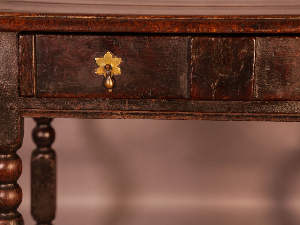 17th century Side Table in Oak fantastic Colour View XI