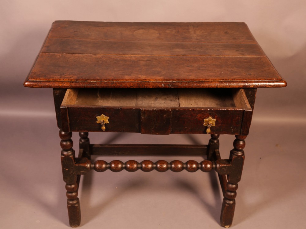 17th century Side Table in Oak fantastic Colour View XIII
