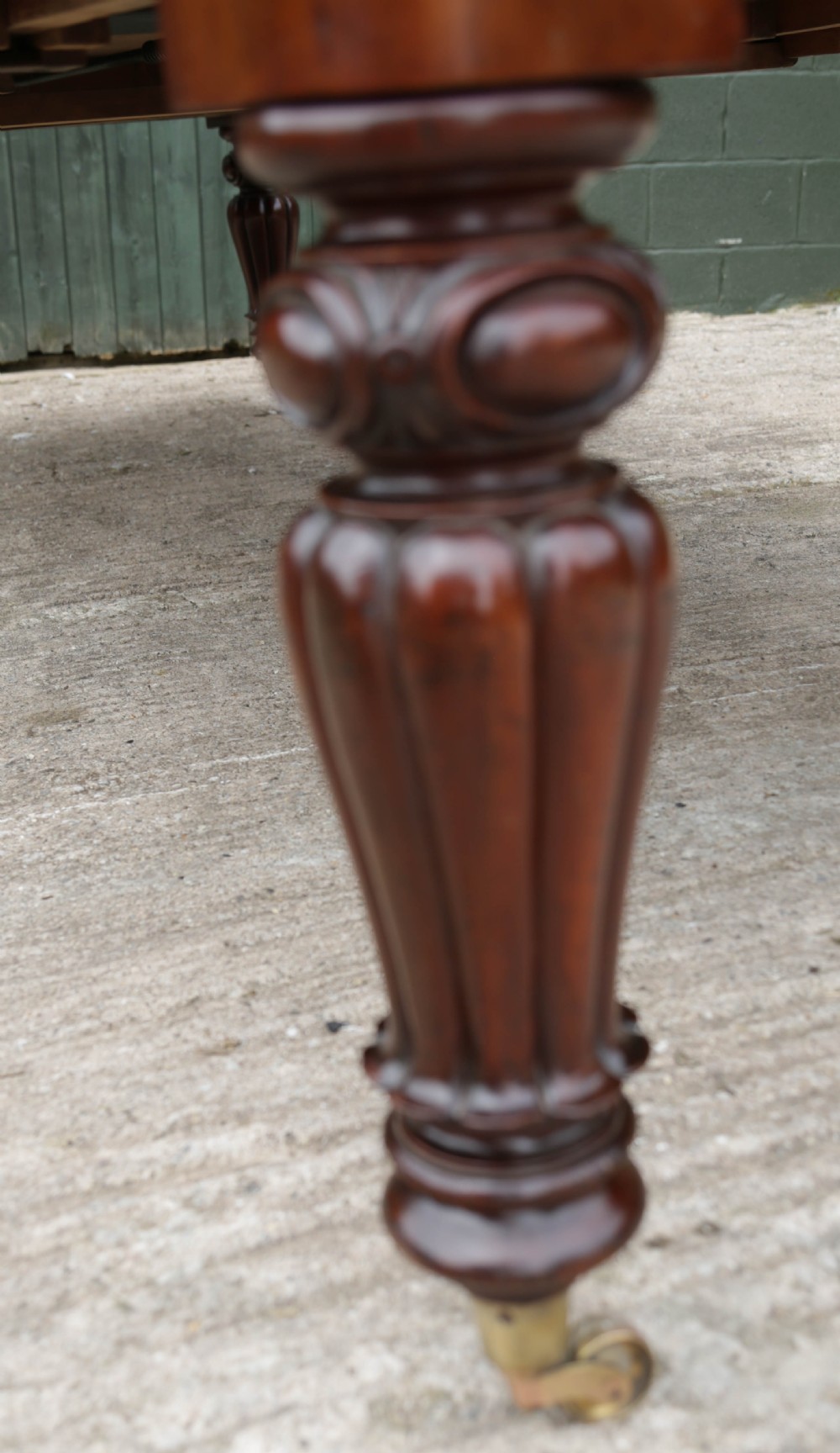 Early Victorian Mahogany Wind Out Extening Dining Table seats 12 View V