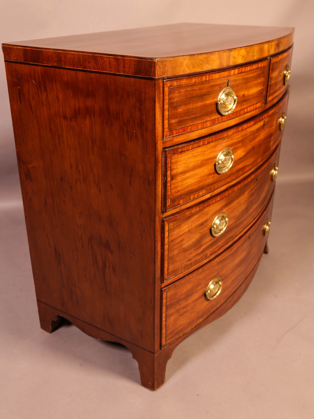 A Fine Georgian Bow Front Chest of Drawers Mahogany Satinwood View V
