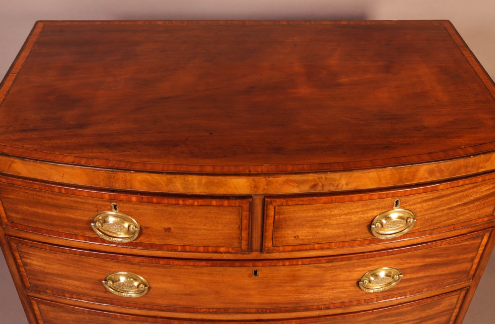 A Fine Georgian Bow Front Chest of Drawers Mahogany Satinwood View VII